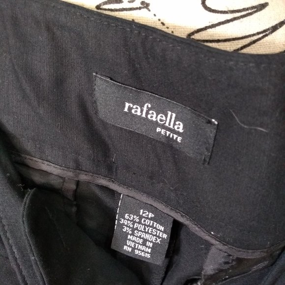 Rafaela black Capri pants size 12 petite black stretch - Picture 4 of 4